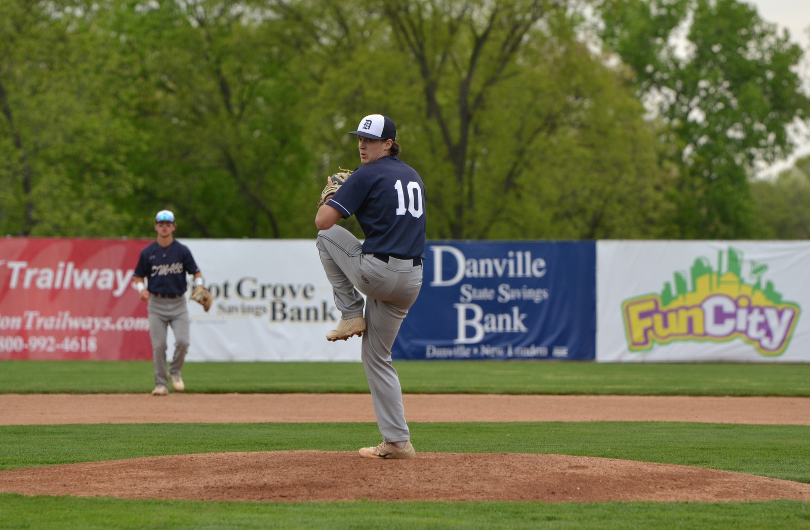 DMACC baseball team takes 1-0 lead in best of three series against SECC