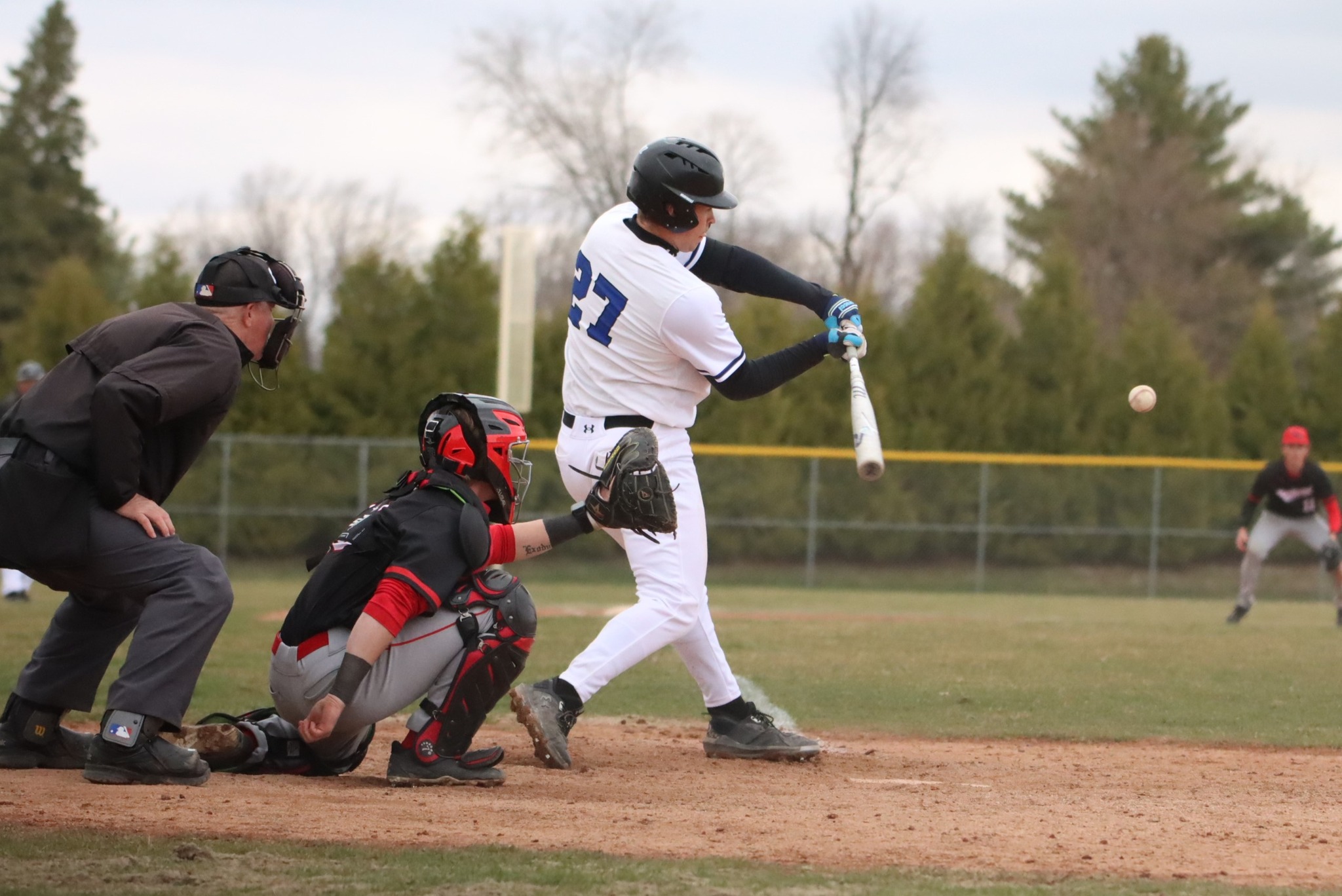 DMACC baseball team loses doubleheader to Southeastern CC