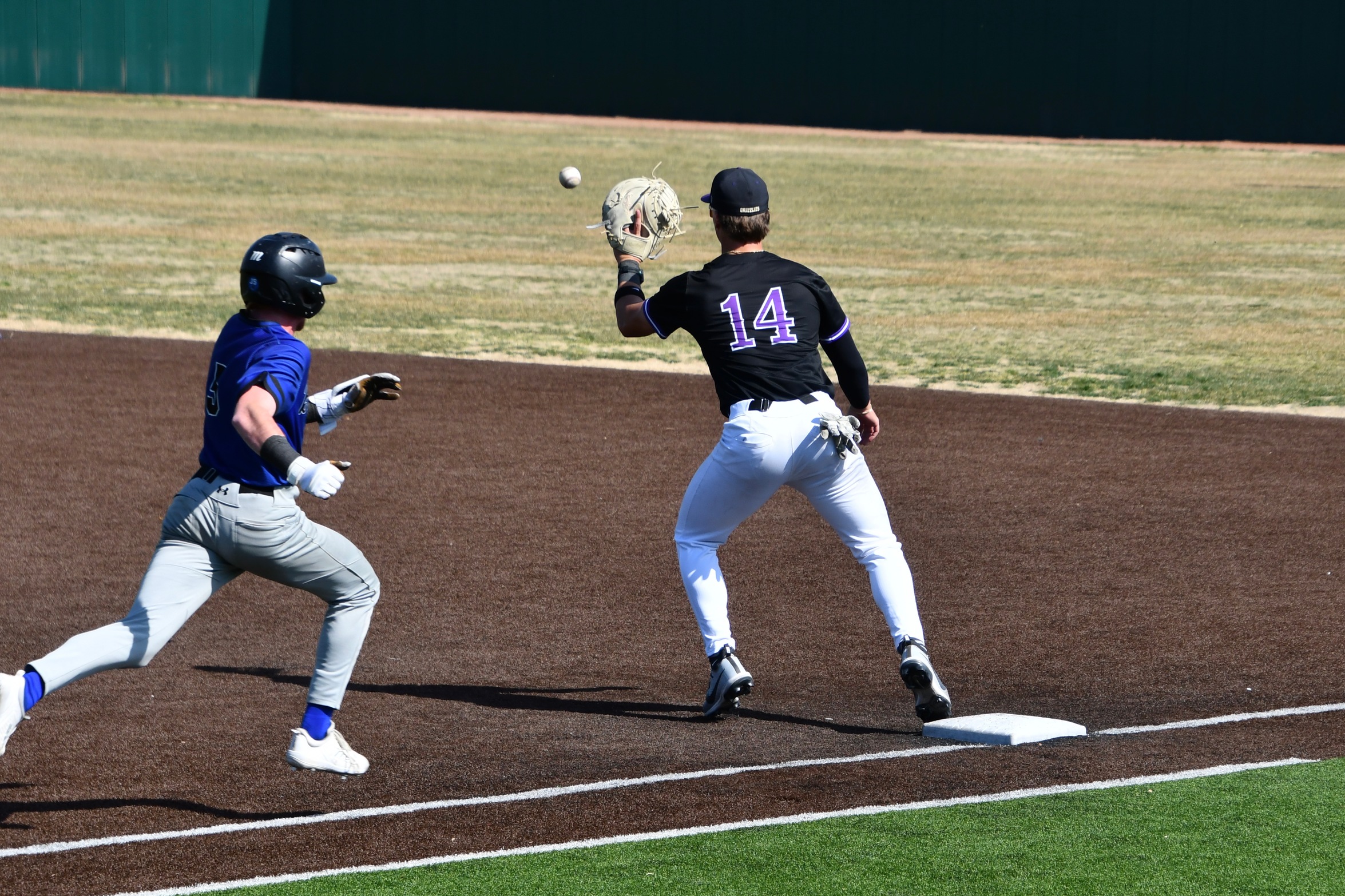 DMACC baseball team drops doubleheader to Indian Hills