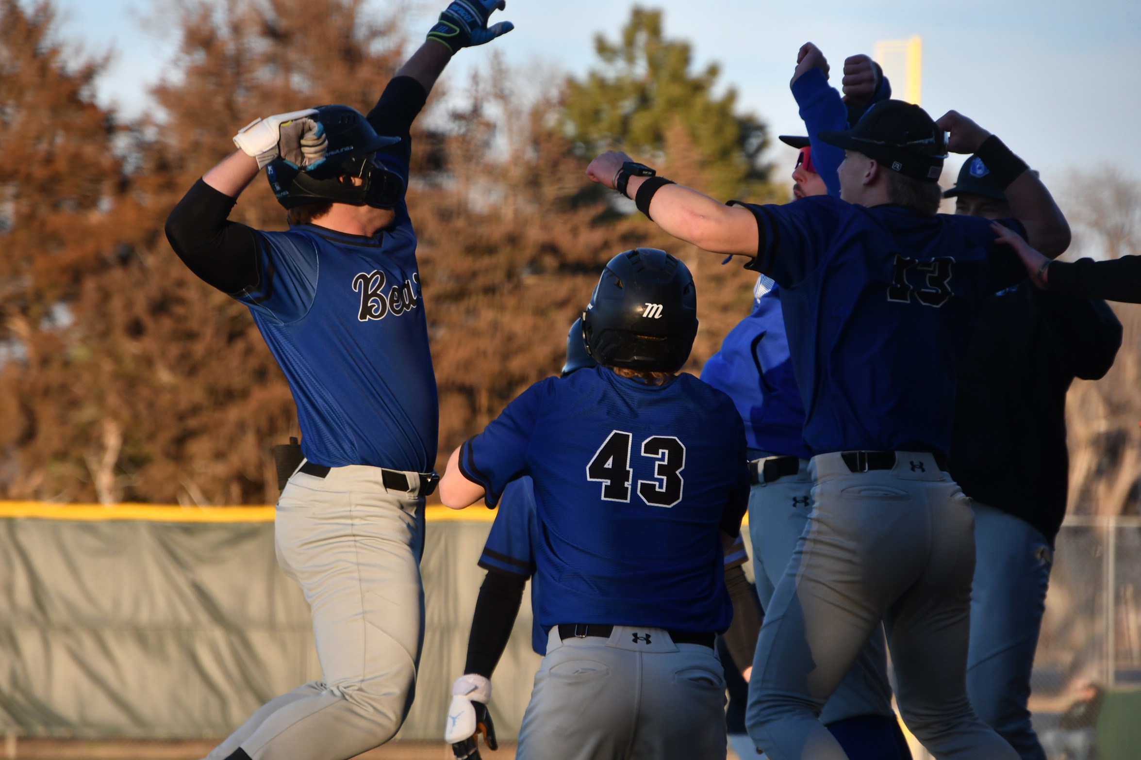 DeVeau's two home runs and five RBIs lead DMACC baseball team past Northeast Oklahoma College-Enid, 16-12