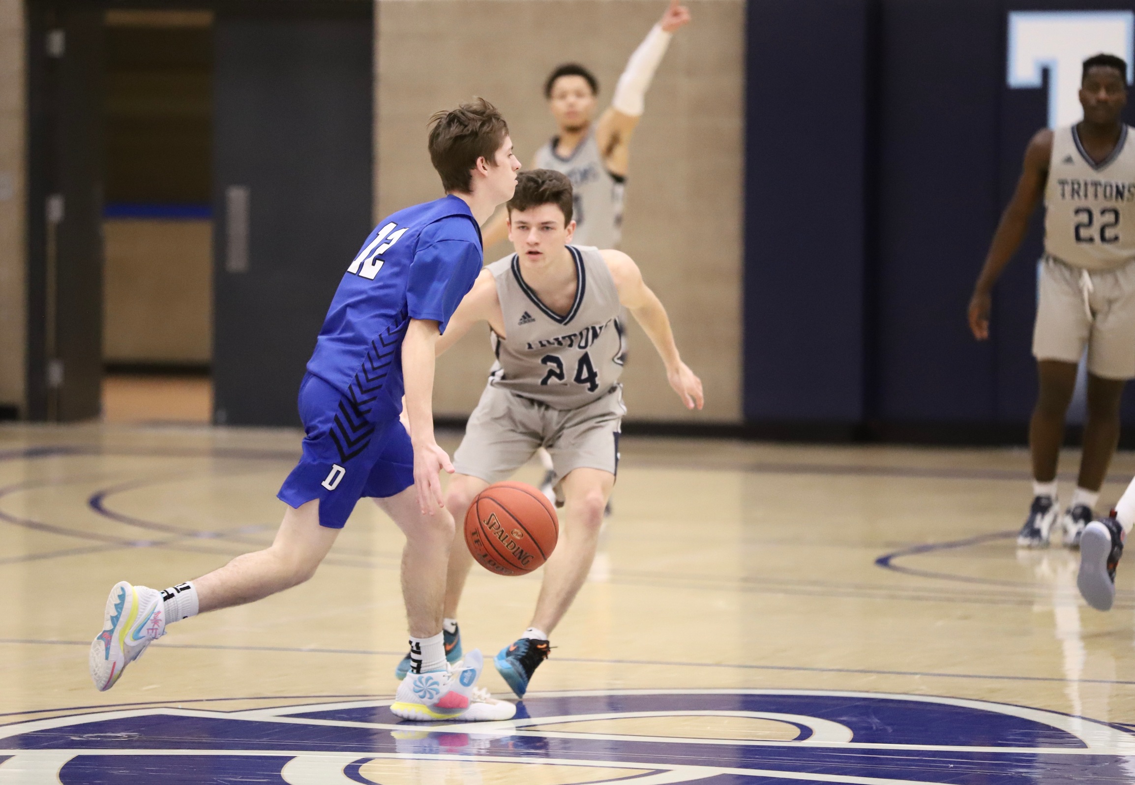 DMACC men's basketball team overcomes slow start to defeat Ellsworth CC, 74-62
