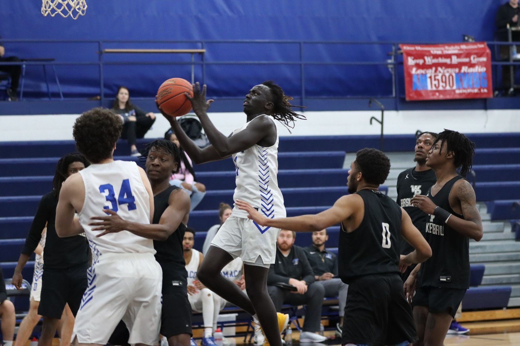 DMACC men's basketball team drops 82-80 decision to ICCC