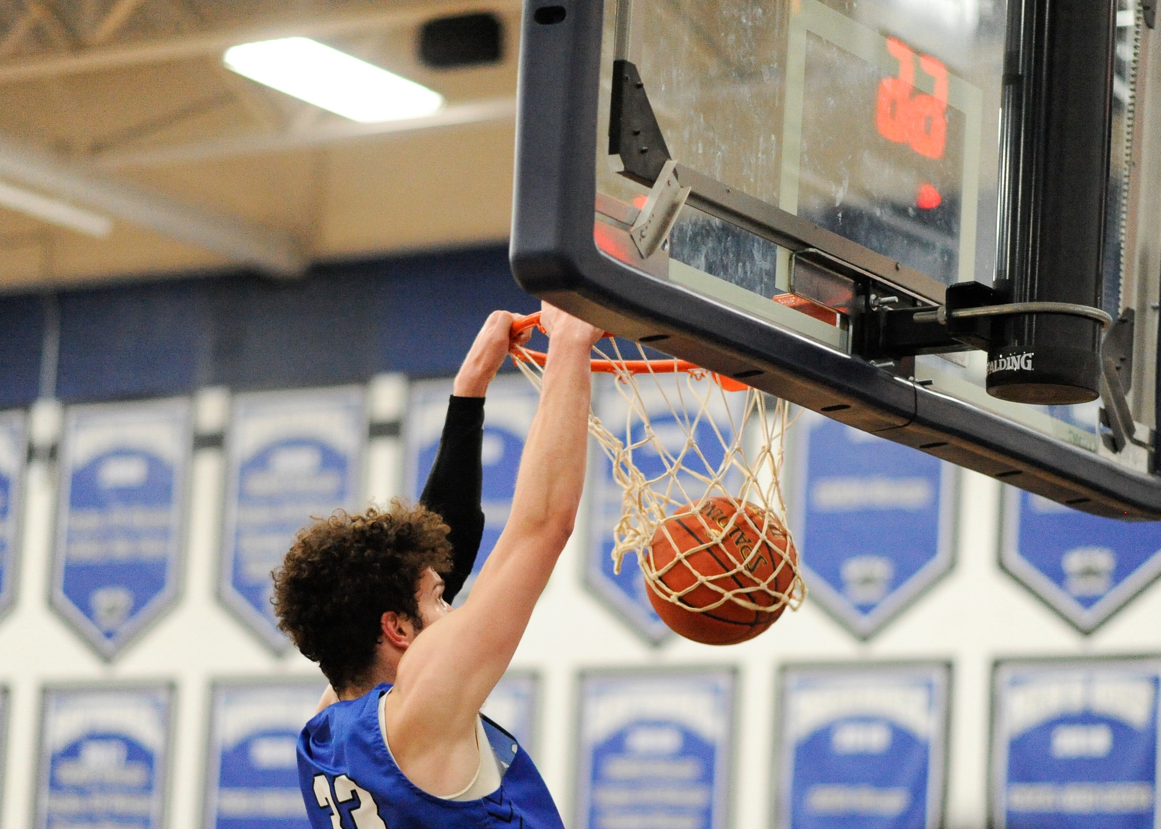 Winkel's 16 points lead DMACC men's basketball team past JWCC, 76-53