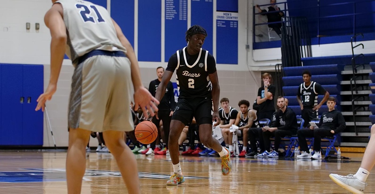 DMACC men's basketball team gets two wins in DMACC Classic