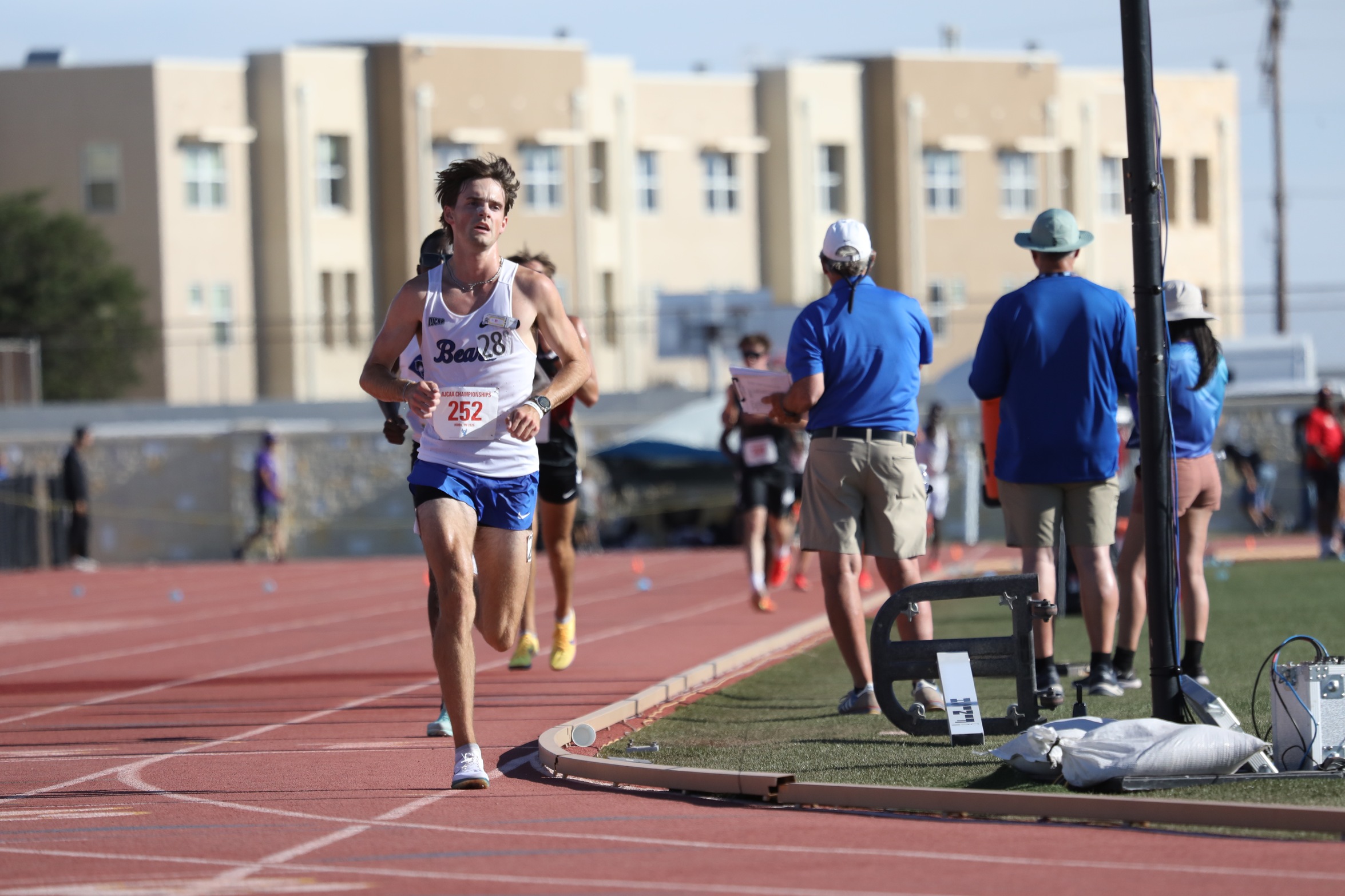DMACC men's track & field team runs in national championships