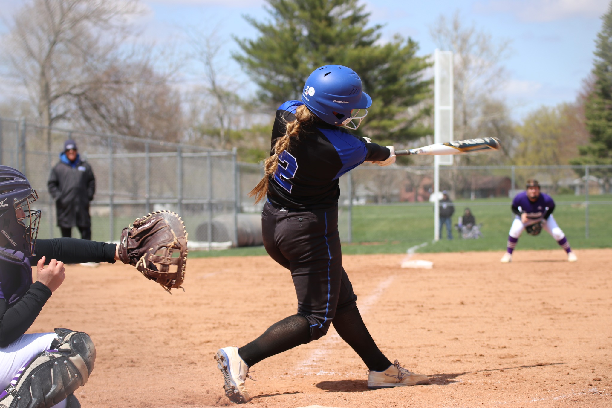 DMACC softball team takes doubleheader from Ellsworth