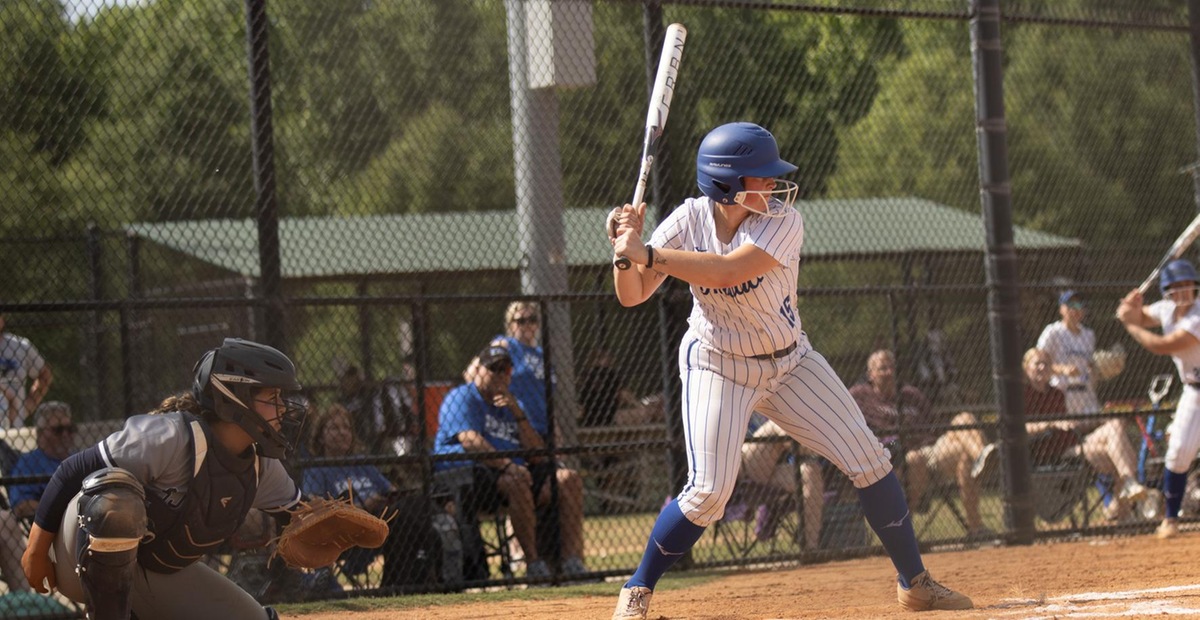 DMACC softball team falls in national tournament opener, 2-0