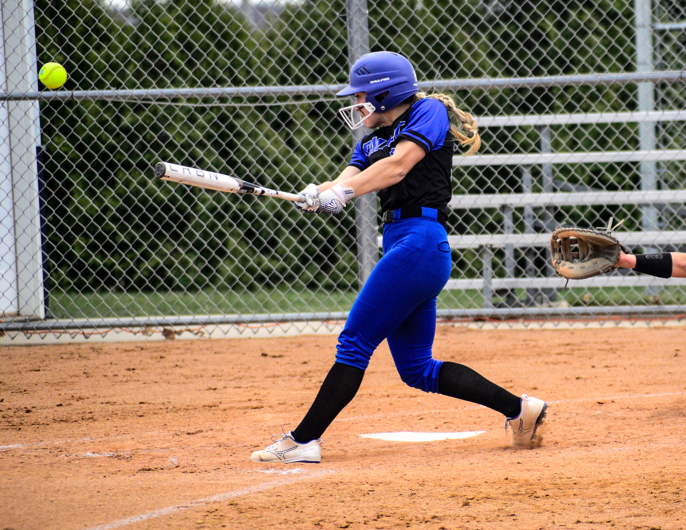 DMACC softball team sweeps ILCC; splits with NIACC