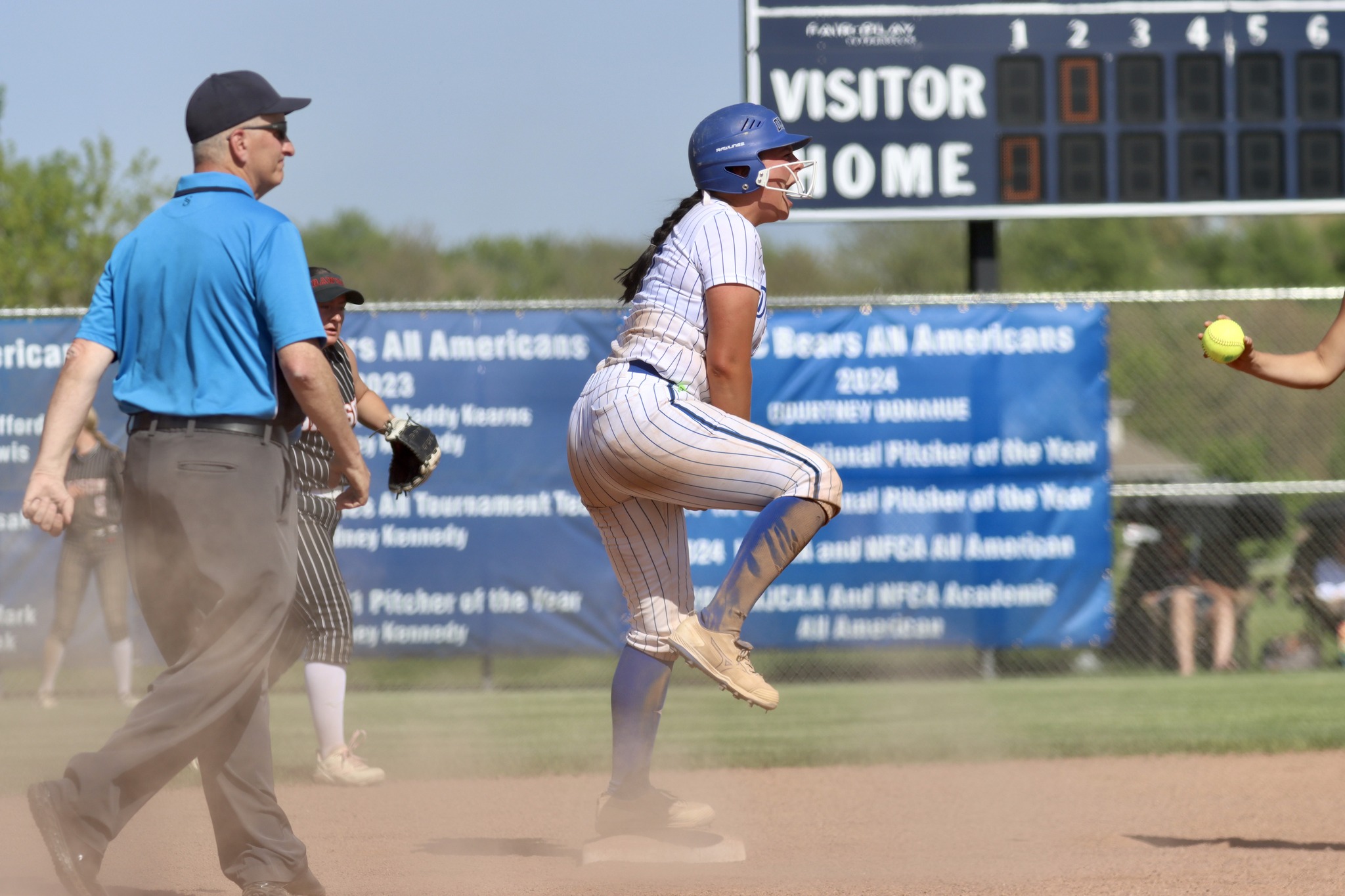 DMACC softball team wins 11th consecutive district championship