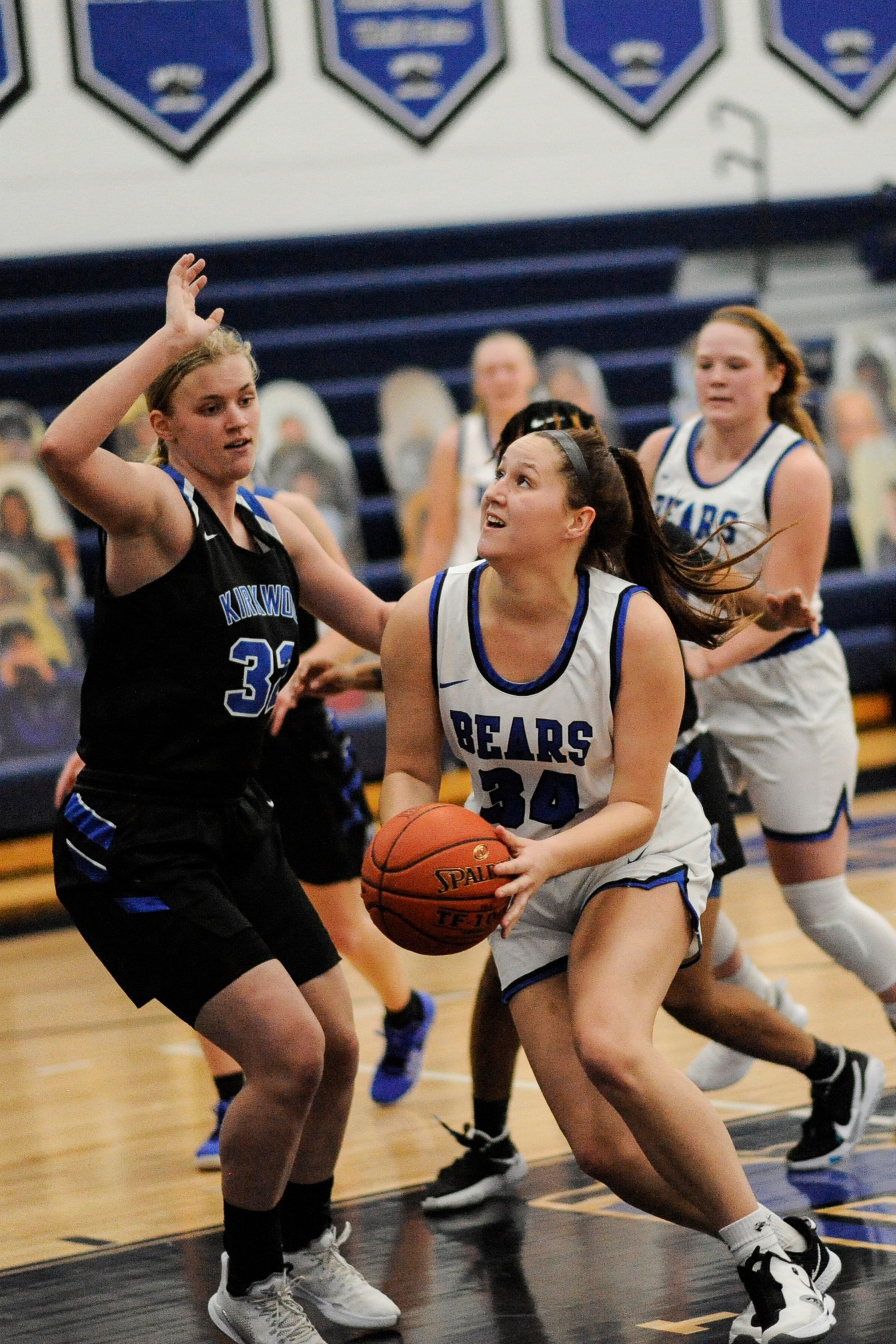 DMACC WOMEN&rsquo;S BASKETBALL TEAM DROPS SEASON OPENER