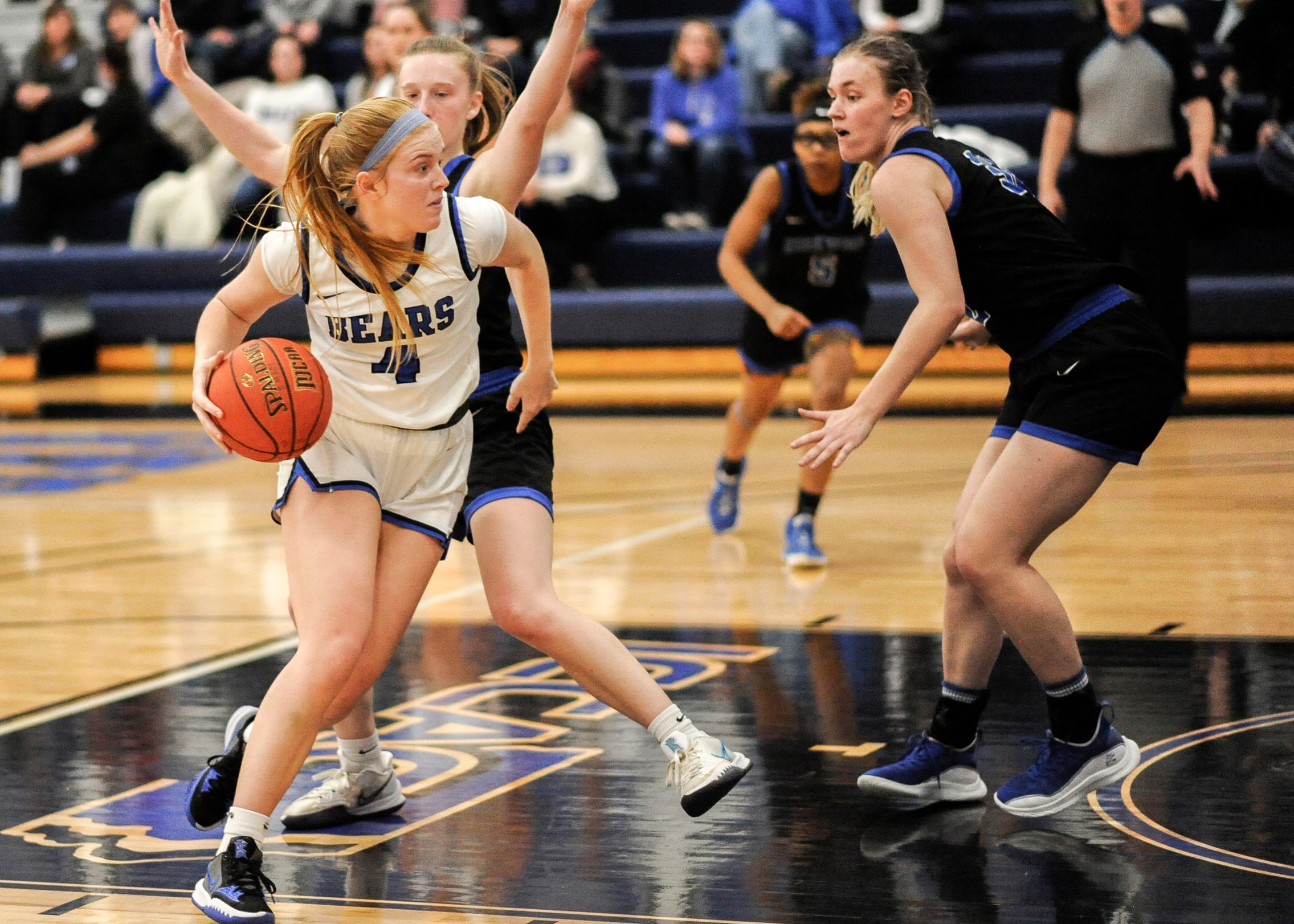 DMACC women's basketball team advances to Region XI quarterfinals with 86-74 win over SWCC
