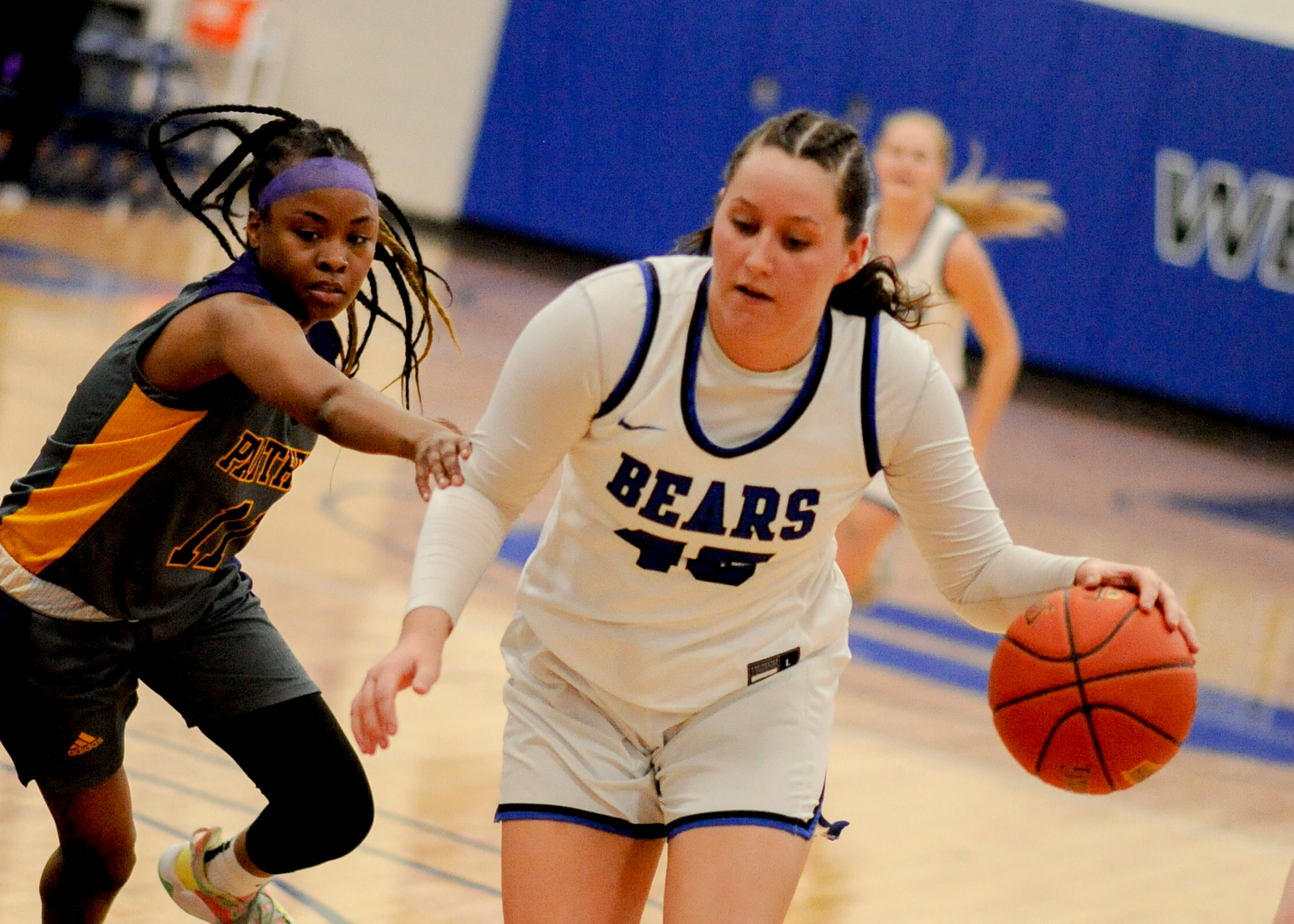 Ainley leads DMACC women's basketball team past ECC, 82-58