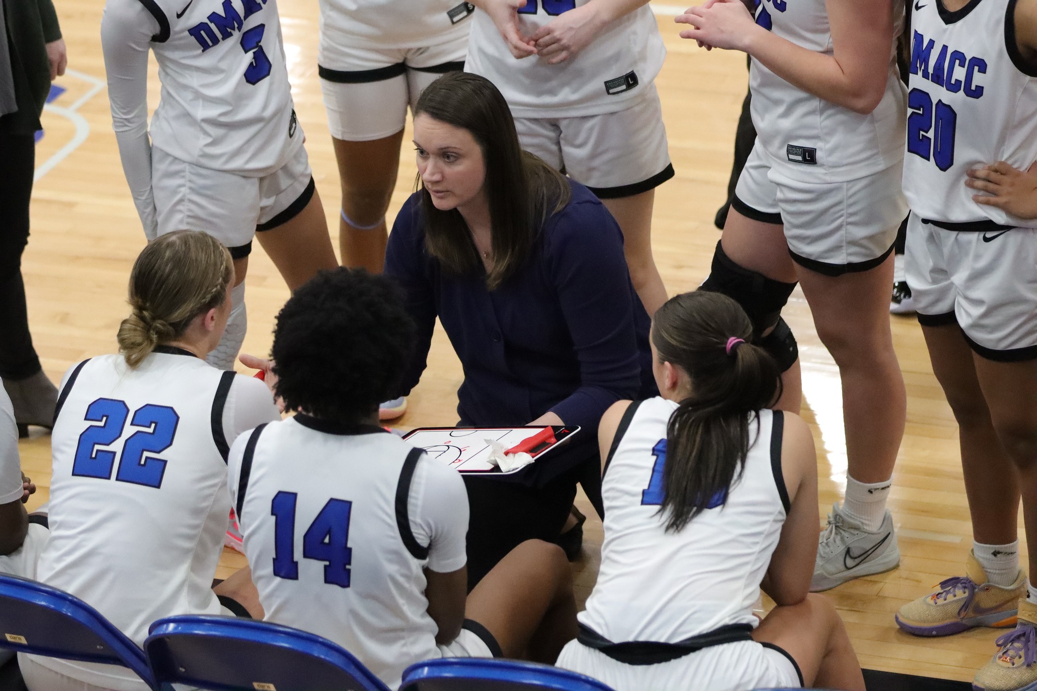 DMACC women's basketball team splits two games in Kirkwood Classic