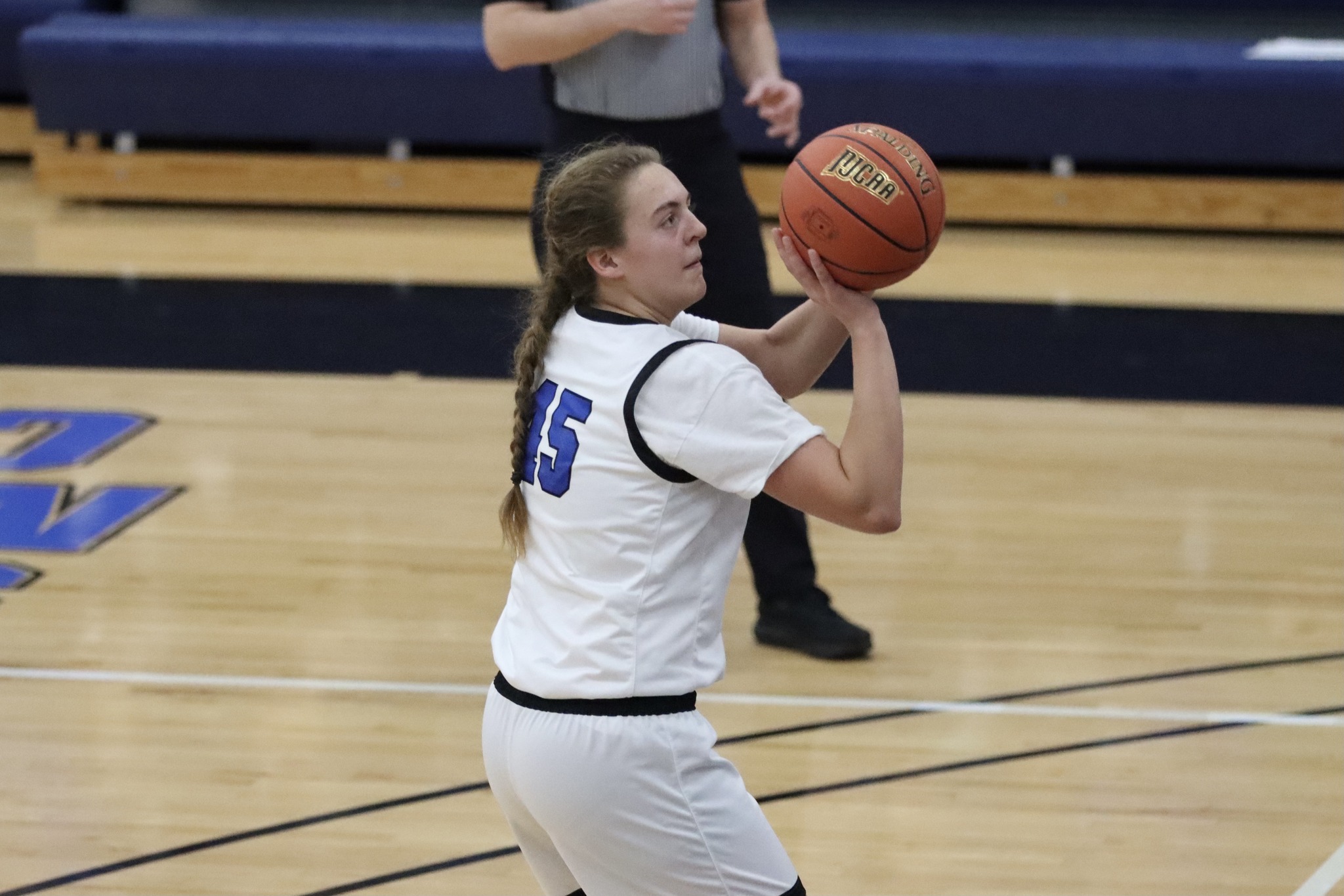 DMACC women's basketball team defeats Central CC, 100-62