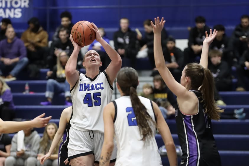 DMACC women's basketball team closes regular season with 45-41 win over ECC