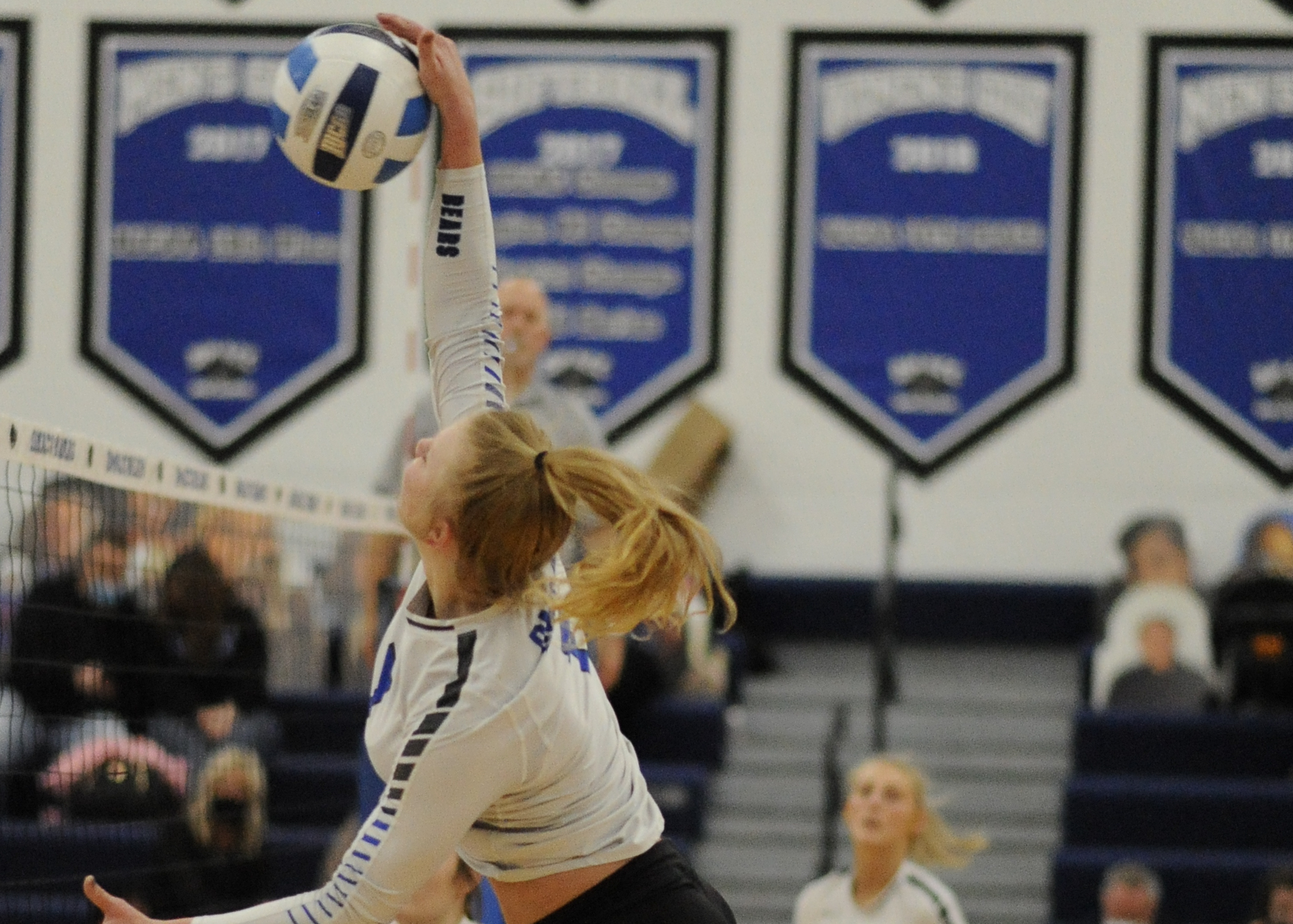 DMACC Volleyball team falls to KCC in NJCAA Region XI-B championship match, 3-1