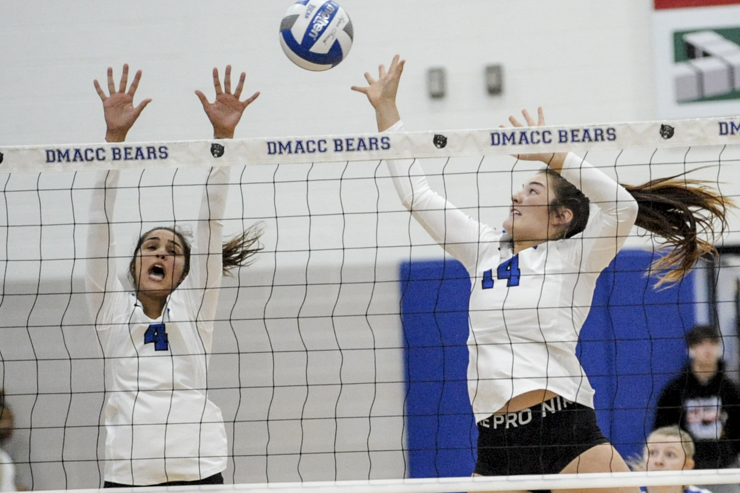 DMACC volleyball team drops 3-0 decision to Kirkwood